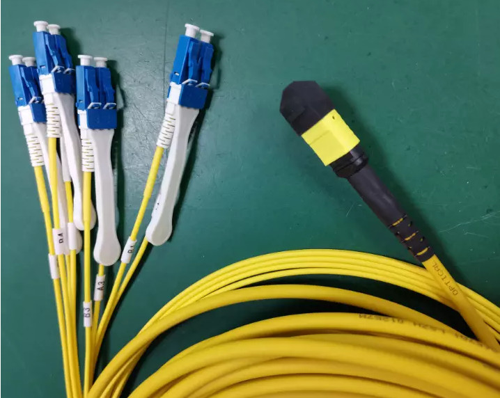 Elite 10M 12 24 Core 3.0MM SM MM Breakout Fan Out Cable With CCA CPR Rated