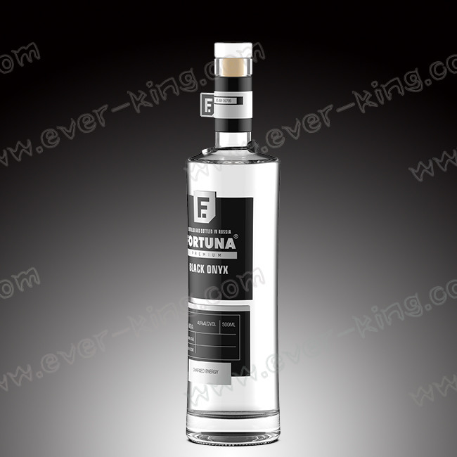 500ML Flint Glass Vodka Liquor Bottle With Cork Seal