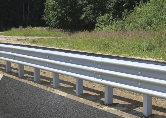 High Standard Hot Dip Galvanized Highway Guard Rail Two Wave Fence Any Color