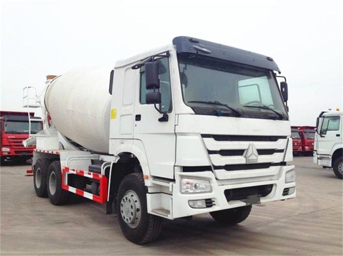 Howo 8 9 10 Cubic Meters 6X4 Concrete SINOTRUK Mixer Truck