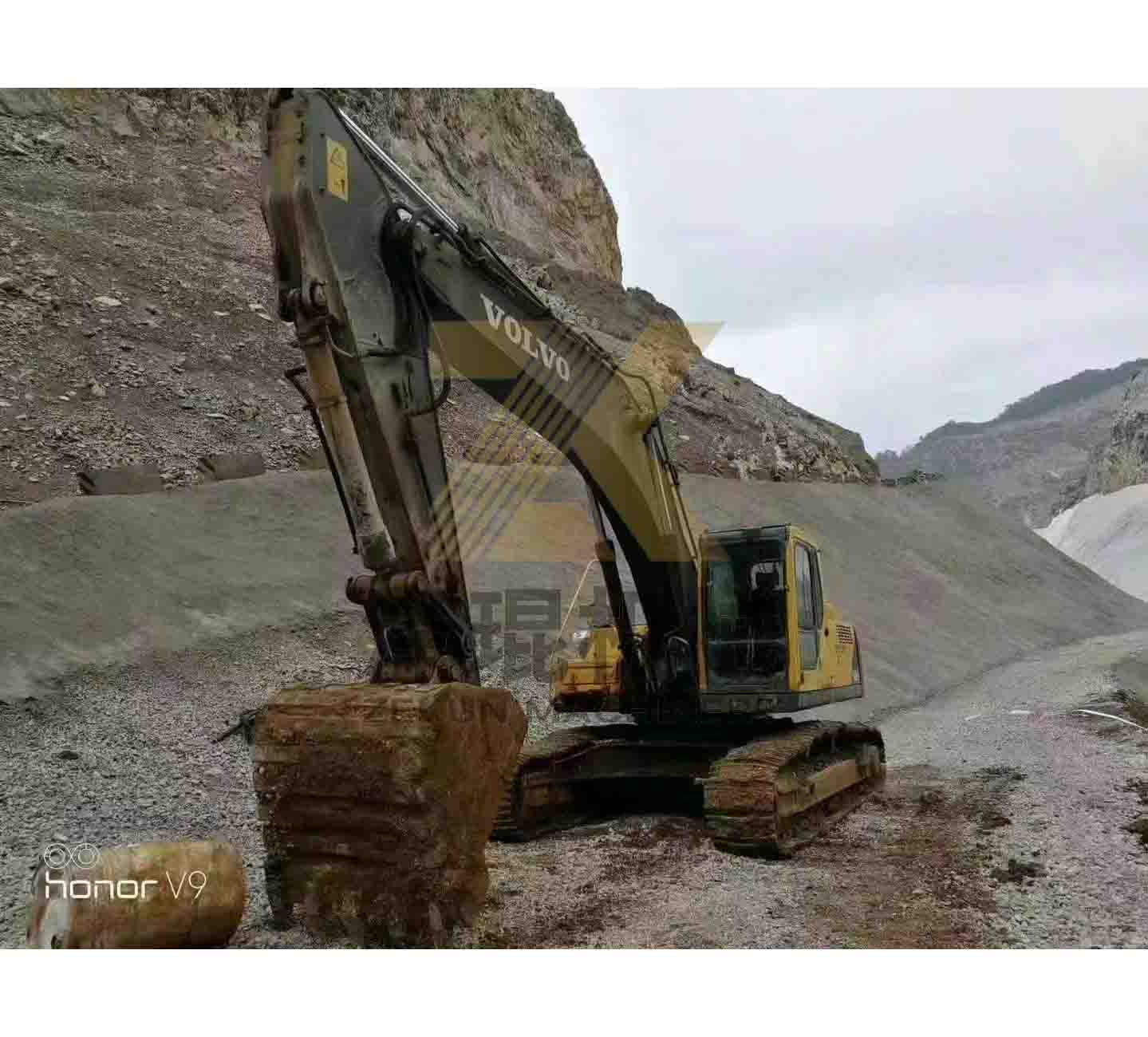 Original Volvo Ec290BLC Crawler Excavator 29t Hydraulic Digger Used with 6001-8000 Working Hours and Other Hydraulic Pump
