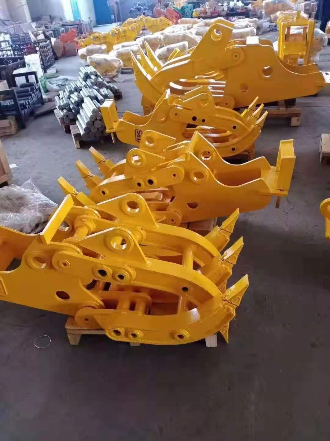Customizable Excavator Attachments Multifunctional Spare Parts Rotating Log Grapple