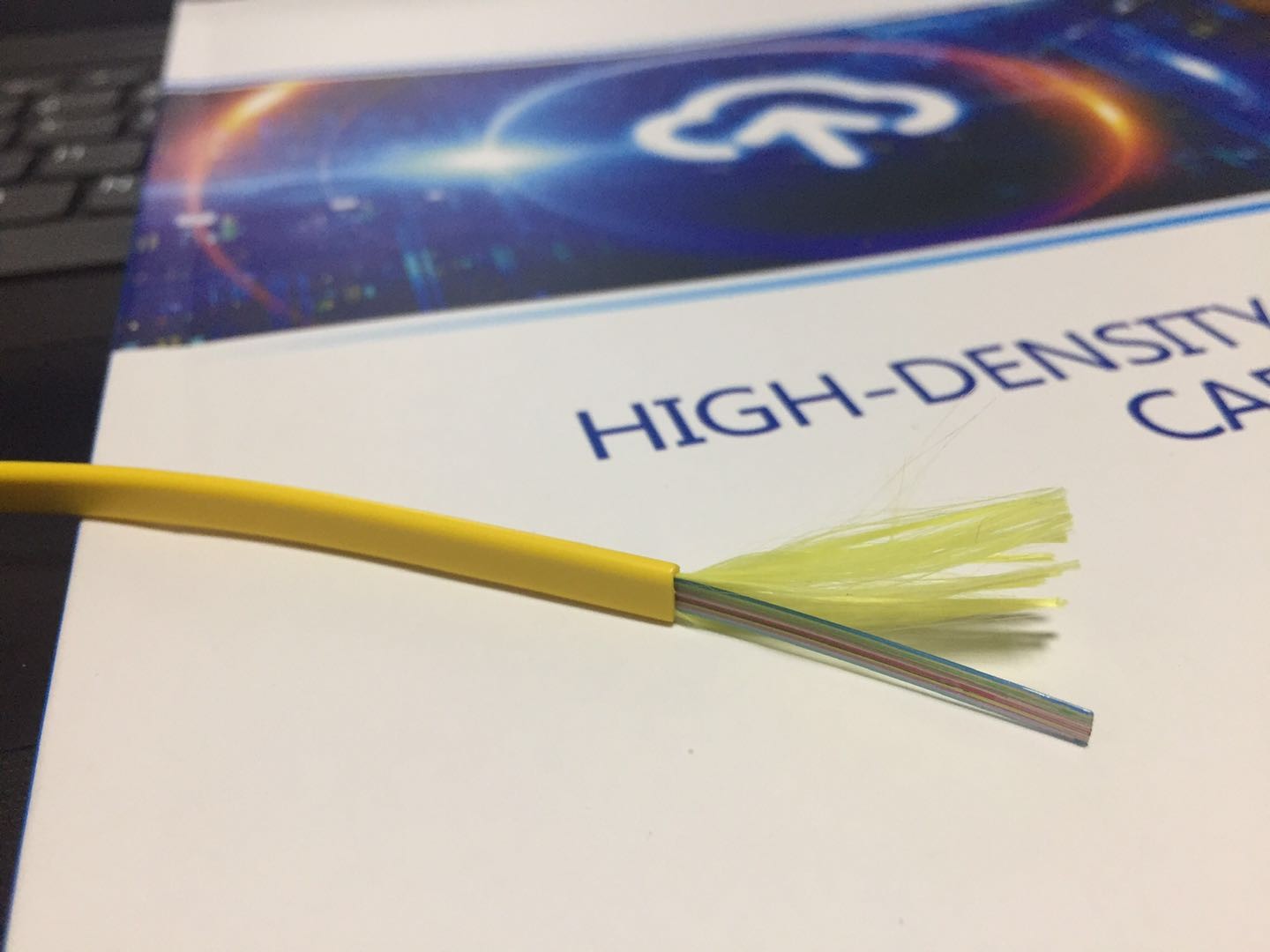 Multi / Single Mode Bulk Fiber Optic Cable Indoor Flat High Density 4 6 8 12 Core