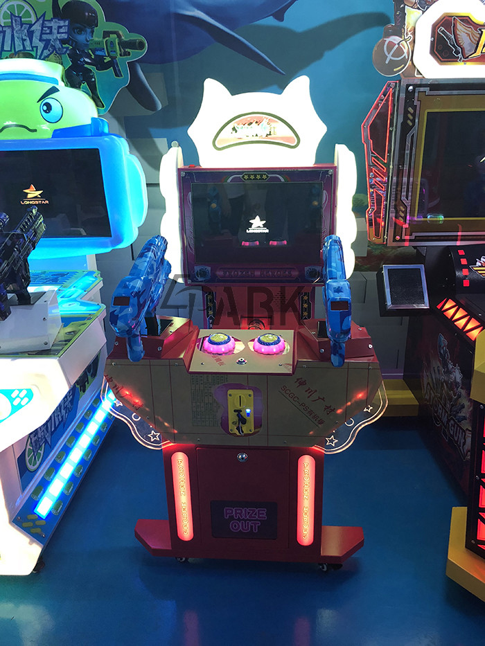 Comercial Frozen Heroes Video Shooting Gun Game Machine Attractive and fashion
