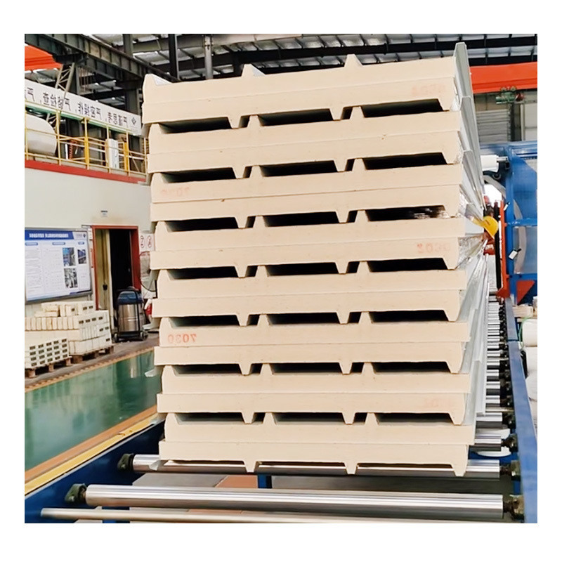 White Fire Rating B1 PU Roof Panel 1000mm Width For Superior Roofing Solutions