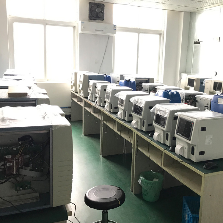 3 Diff Automated Blood Cell Analyzer Veterinary Portable Hematology Analyzer