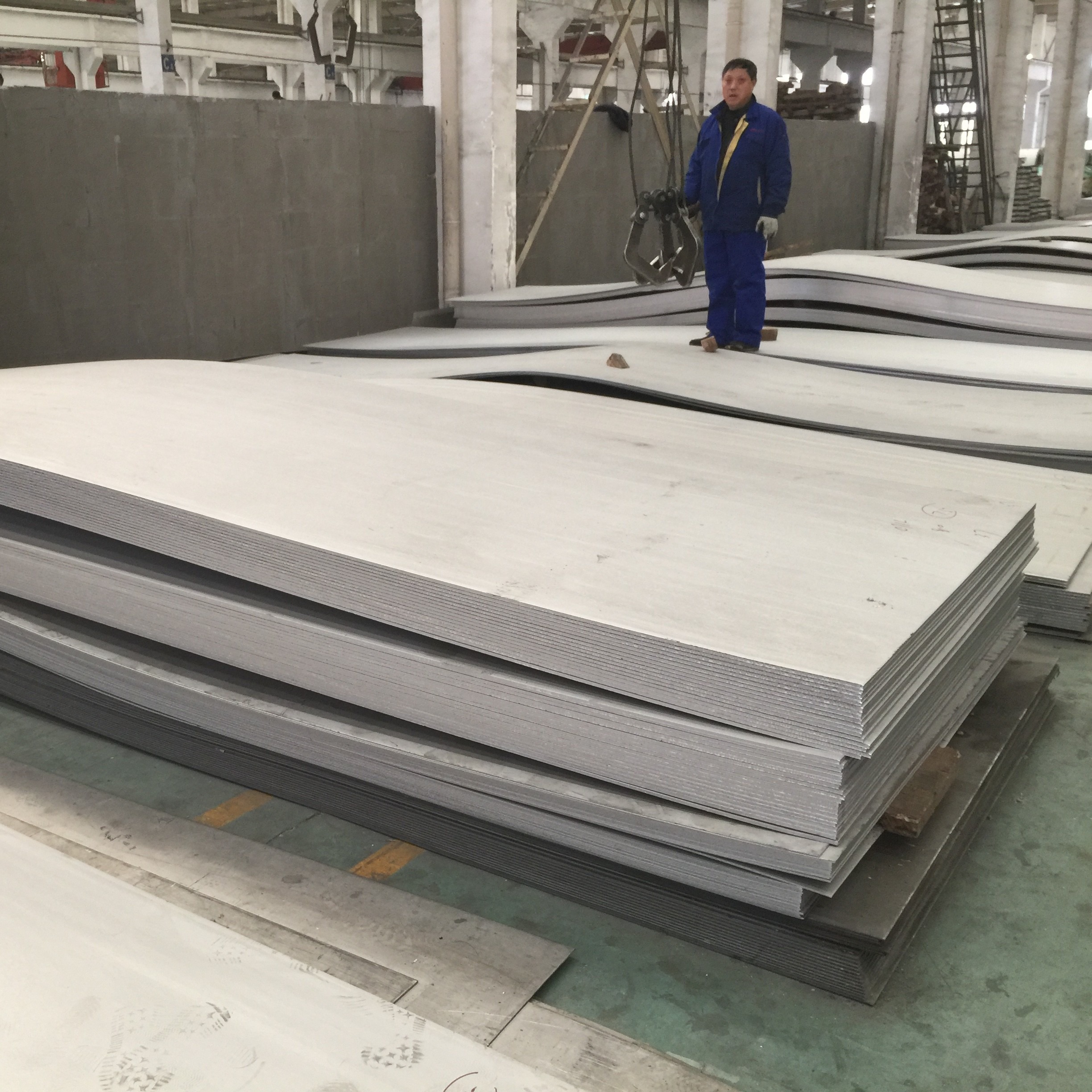 Hot Rolled DIN 1.4550 ASTM AISI 347/347H Stainless Steel Plate 12*2000*6000mm