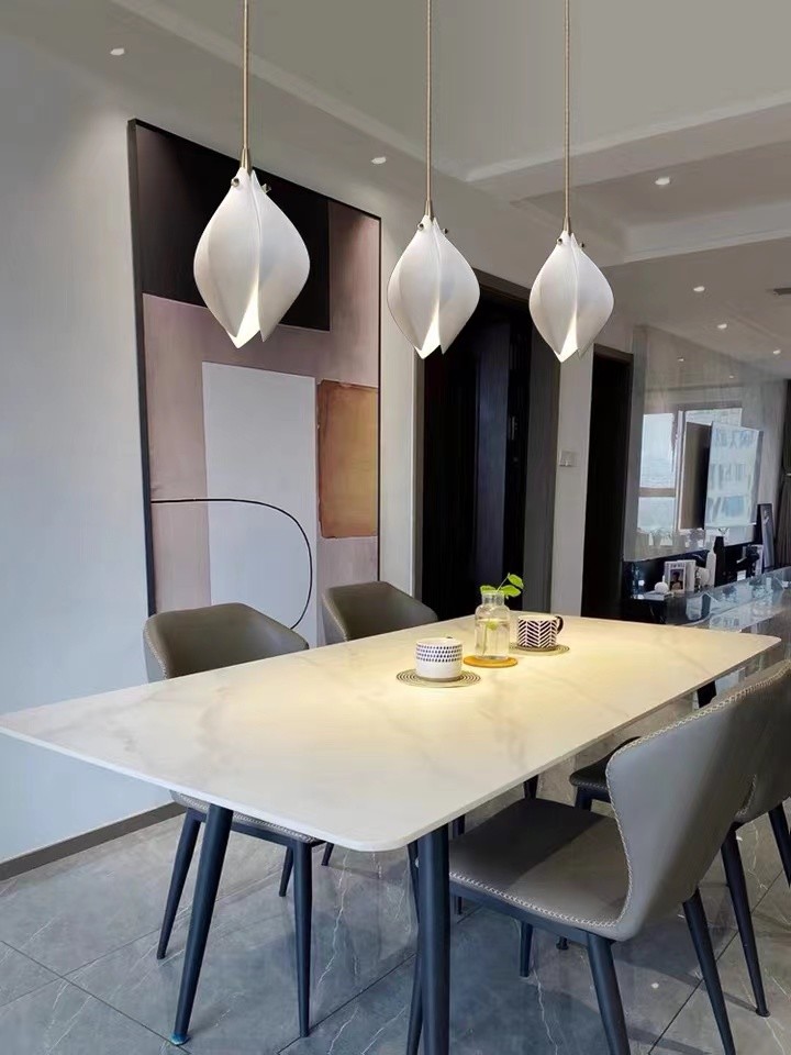Ceramic Porcelain White Flower Decorative Chandelier Wedding Pendant Lamp For Hotel