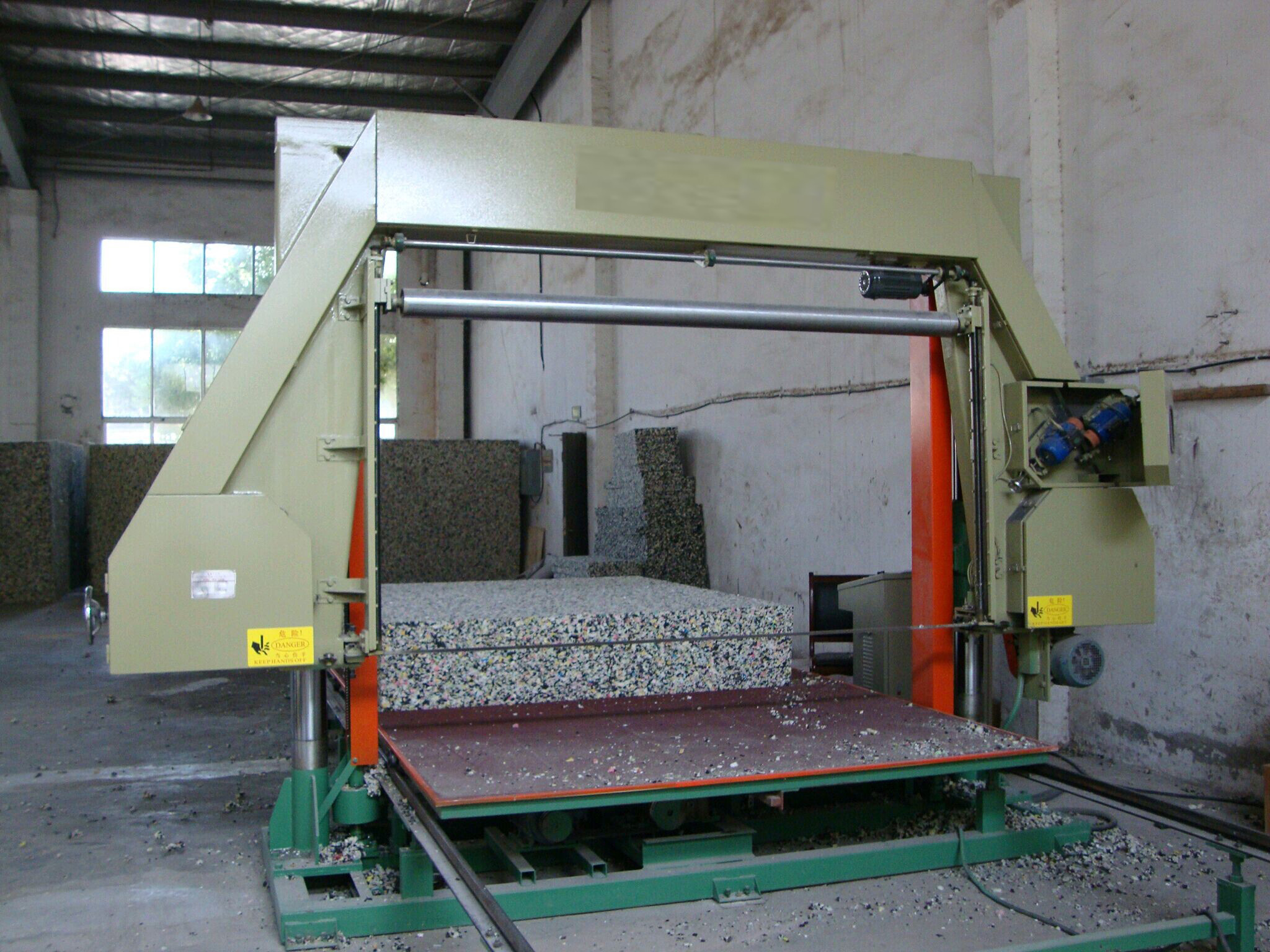 Sponge Horizontal Rigid Foam Cutting Machine Automatic CNC