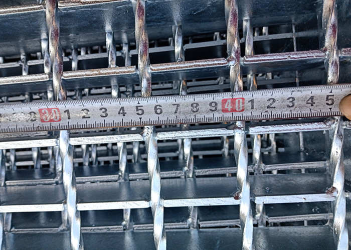 Metal Bar ISO9001 Heavy Duty Steel Grating 50x5mm Bearing Bar Depth And Thickness