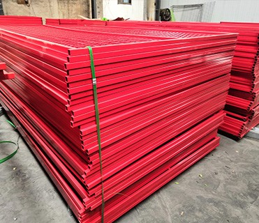 H8’/2430mm*W10’/3048mm temp fence1.2"/30mm *1.5mm wall thick mesh spacing 2"x4"/50mmx100mm*8gauge powder coated interpon