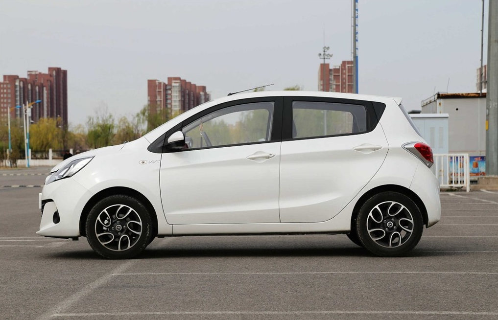 2023 Changan Benben E-star Electric Car 0km Ev Car 310km Full Version Sale and Efficiency with Electric Motor Power Type