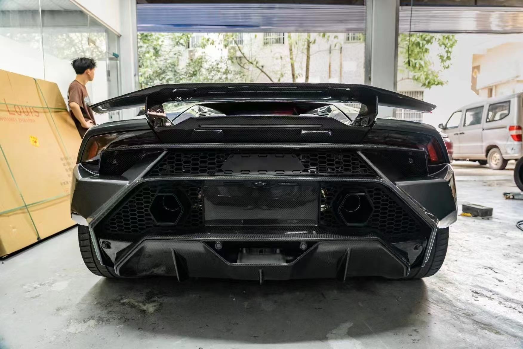 Tecnica Custom Body Kits LP580 610 EVO Lamborghini Huracan Body Kit Spoiler Hood