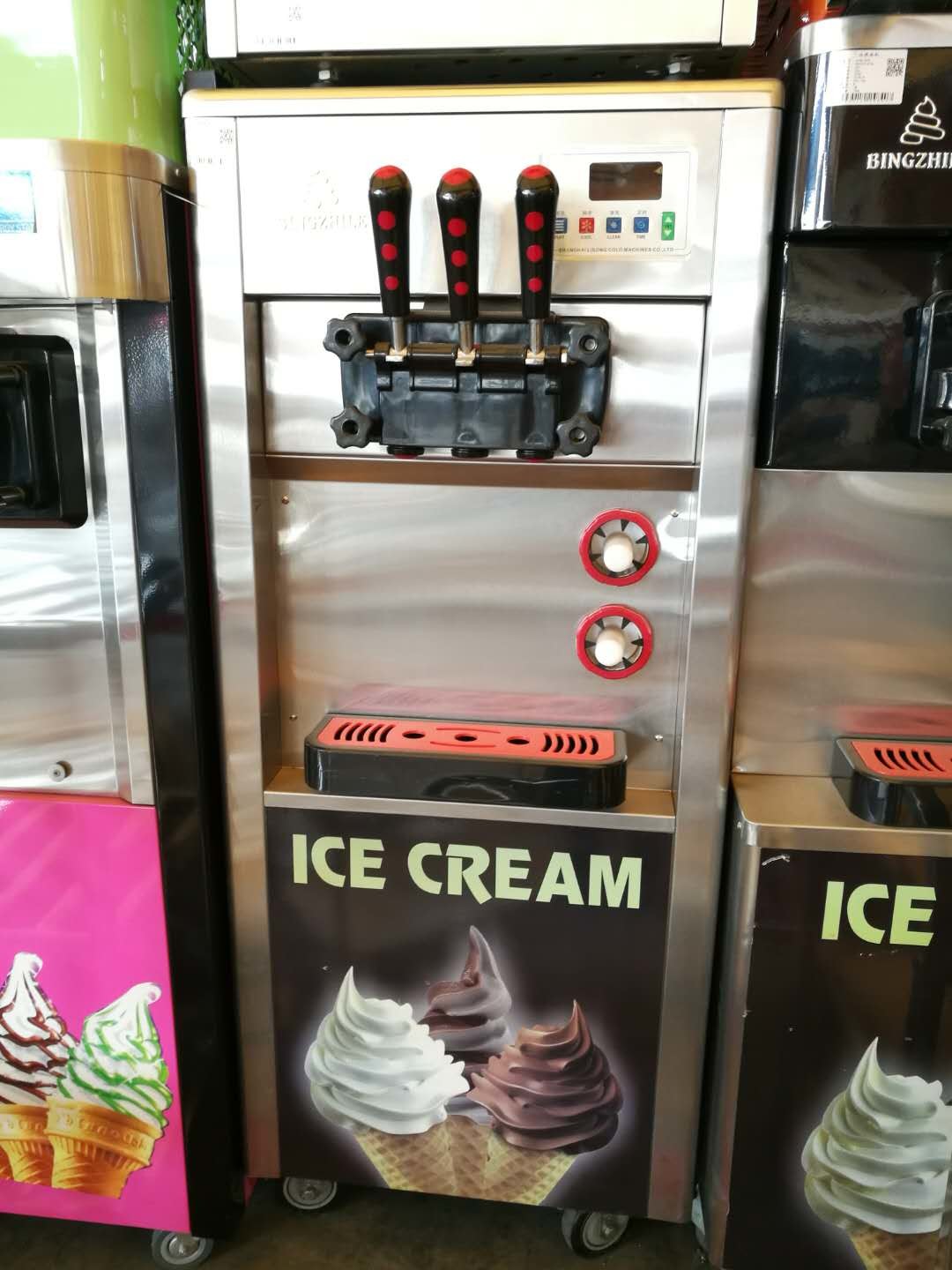 Commercial Ice Cream Machine Soft Serve Freezer R22 Refrigerator Capacity 18-23L/h