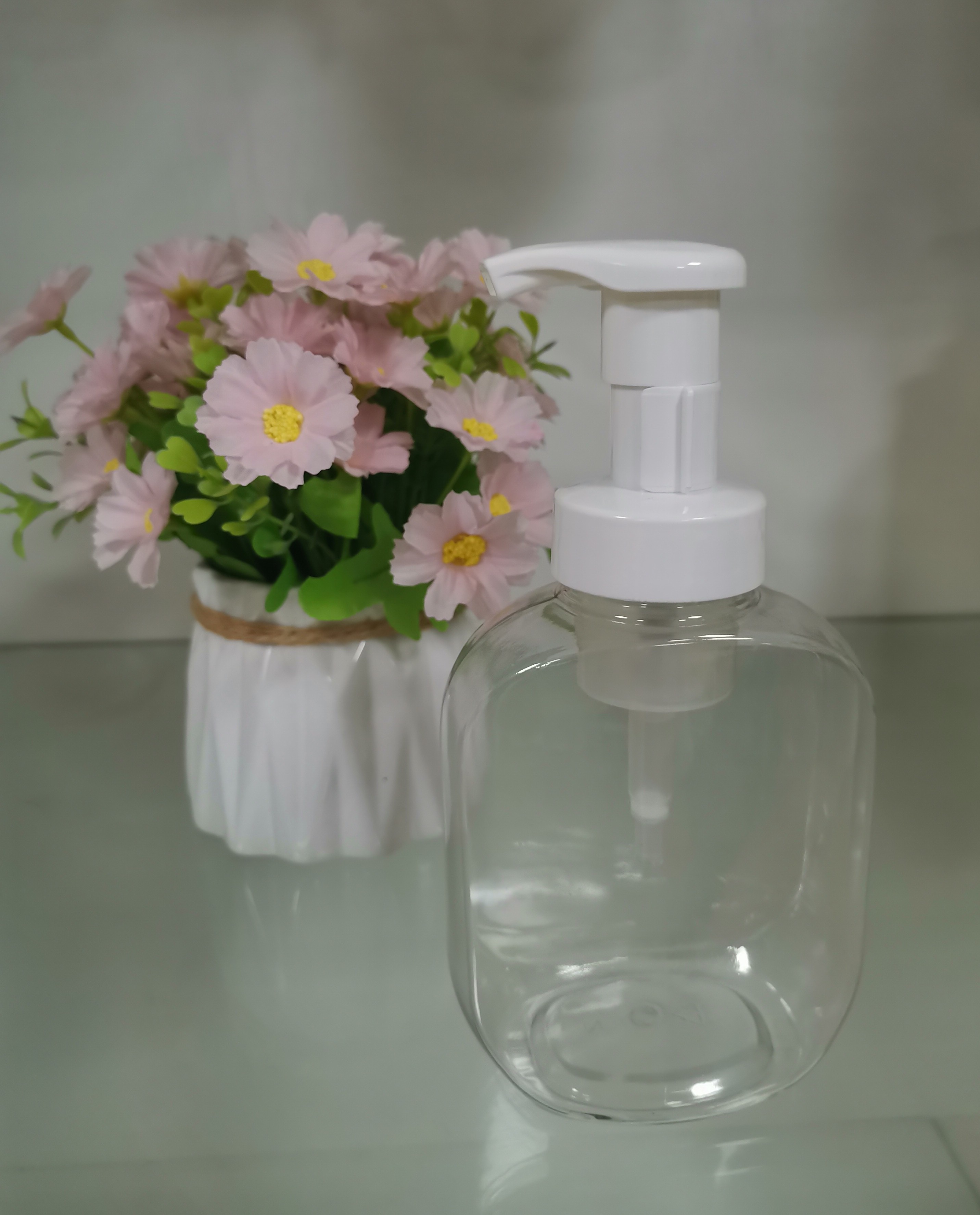 Foam Pump Bottle With Transparent Housing Clip Lock Adjustable Output