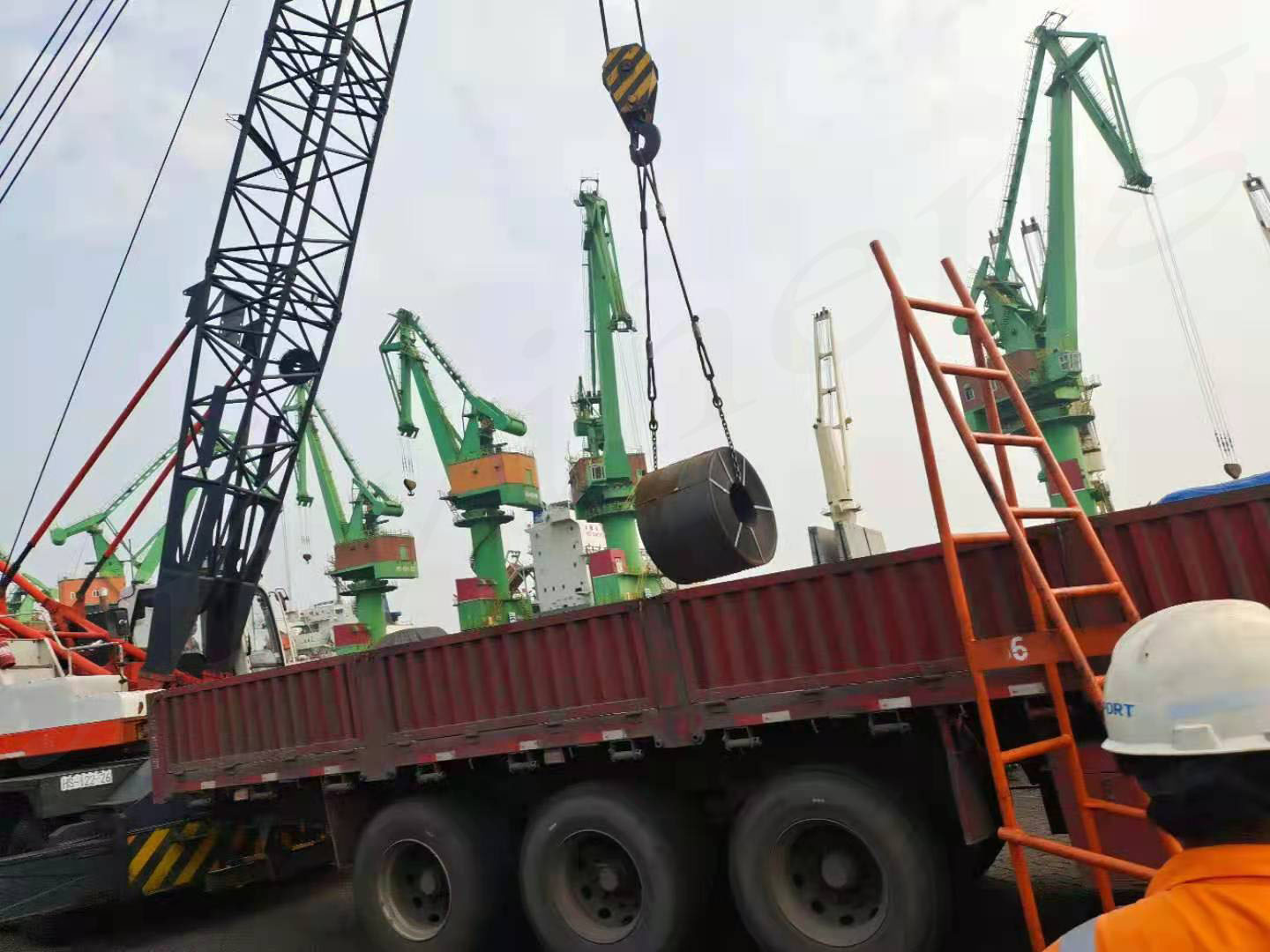 60 - 1000mm Hot Rolled Carbon Steel Coil A36 Q195 Q215 High Strength Steel Coil
