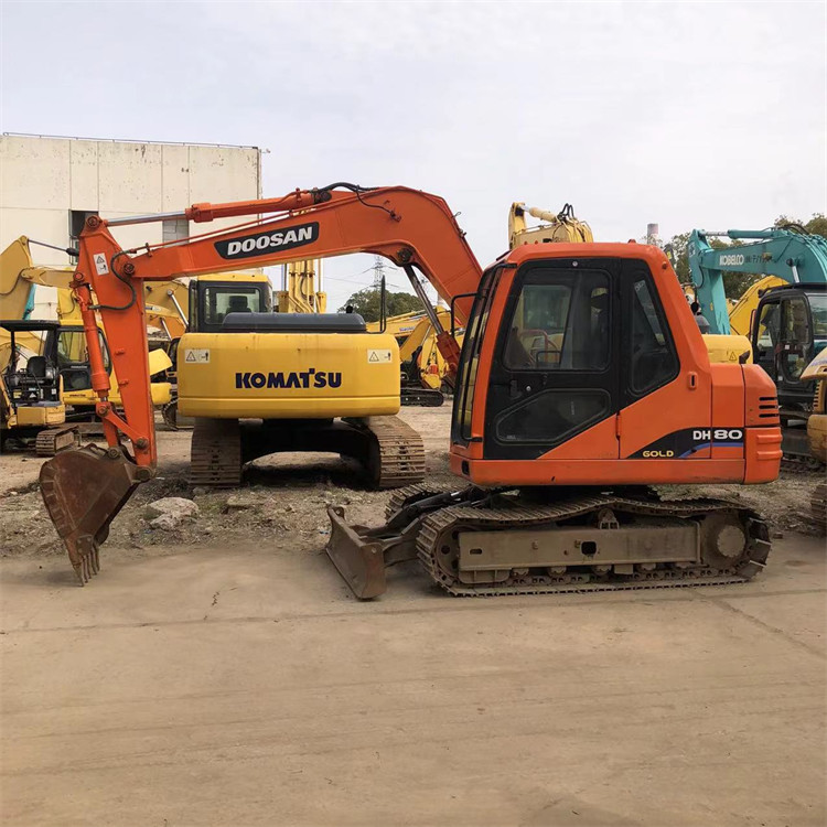 Used Doosan 80 Excavator 8 Ton with Blade Good Condition Made in Korea Original Design