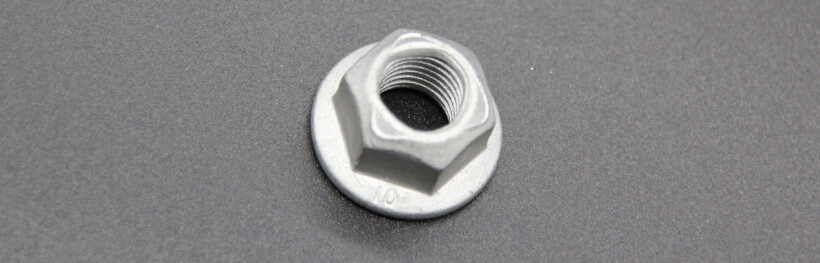 Super Precision Prevailing Torque Nut Class 8 M10 Din 6927 Steel Material
