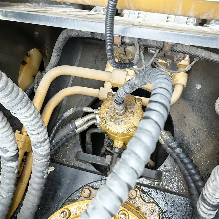 Heavy Industry Machinery Equipment SANY135 SANY215 Excavator Operating Weight 20900KG