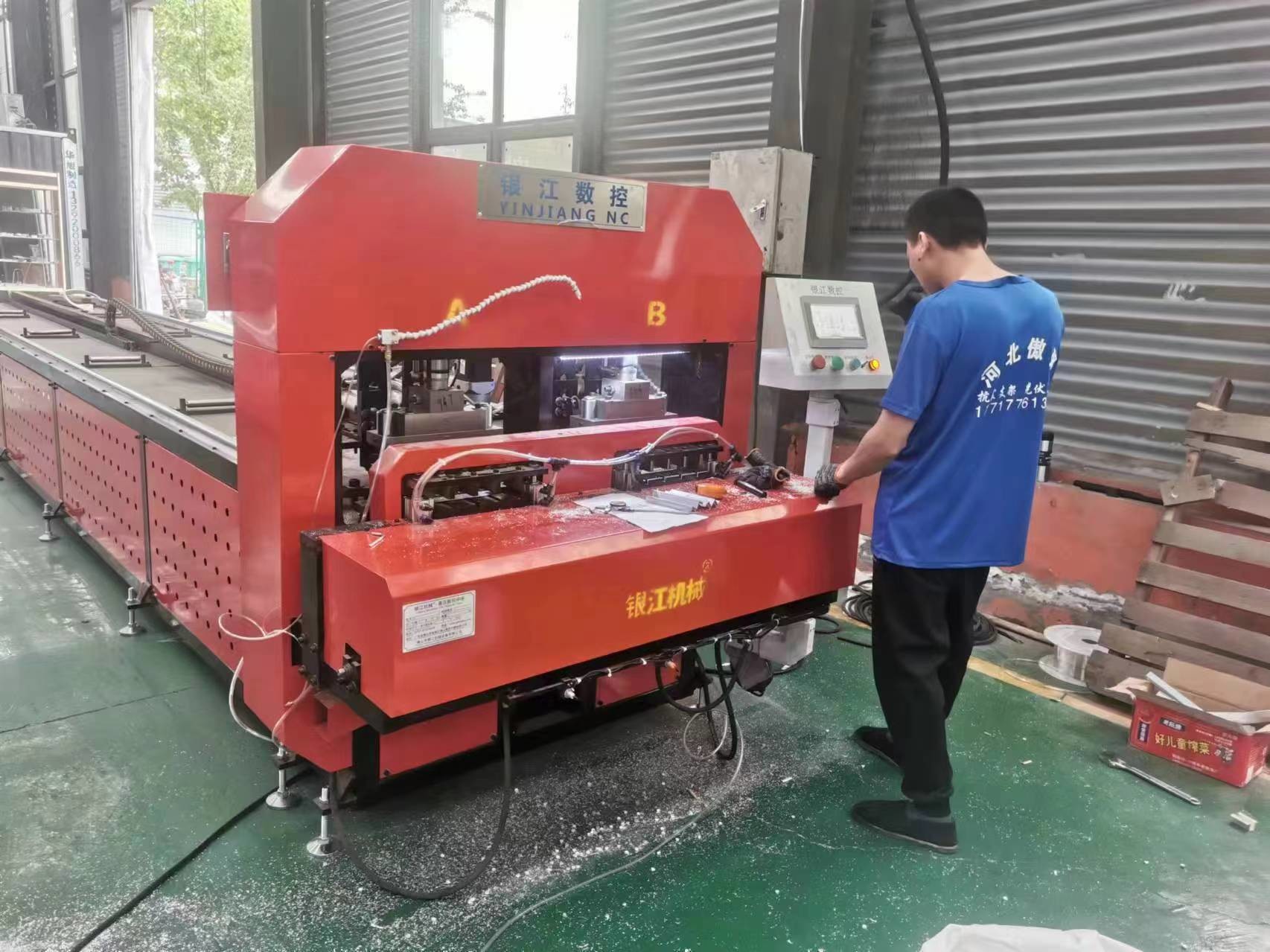 6 Meter Automatic Professional Equipment For Precision Punching And Shear Of Steel And Wood Furniture