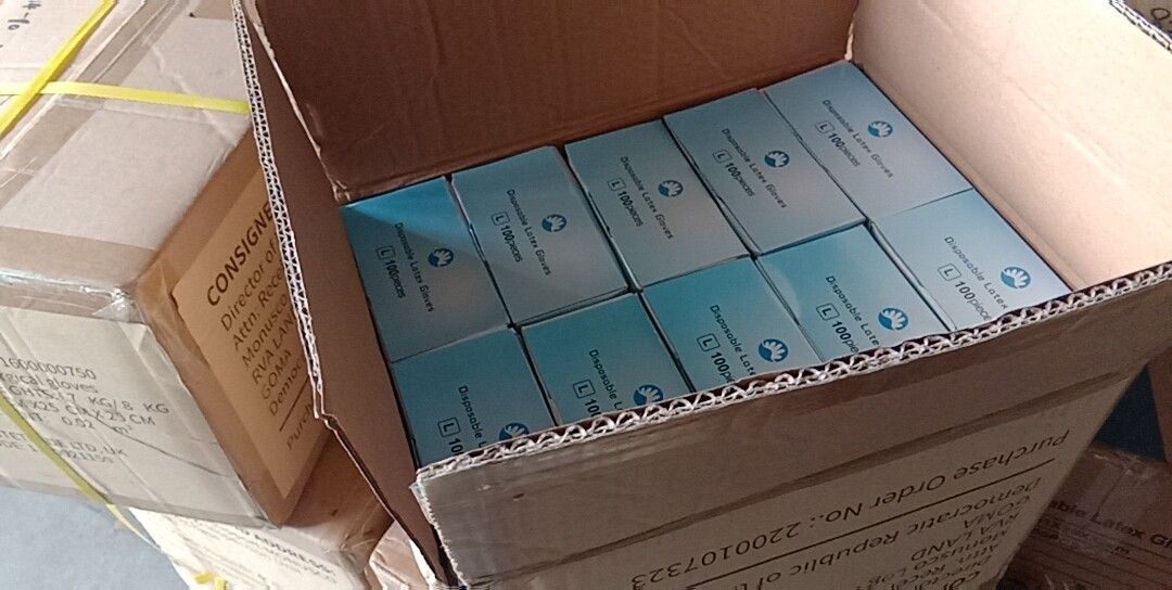 Disposable Latex Gloves Full Size Range for Cleaning Lab and Food Prep Applications