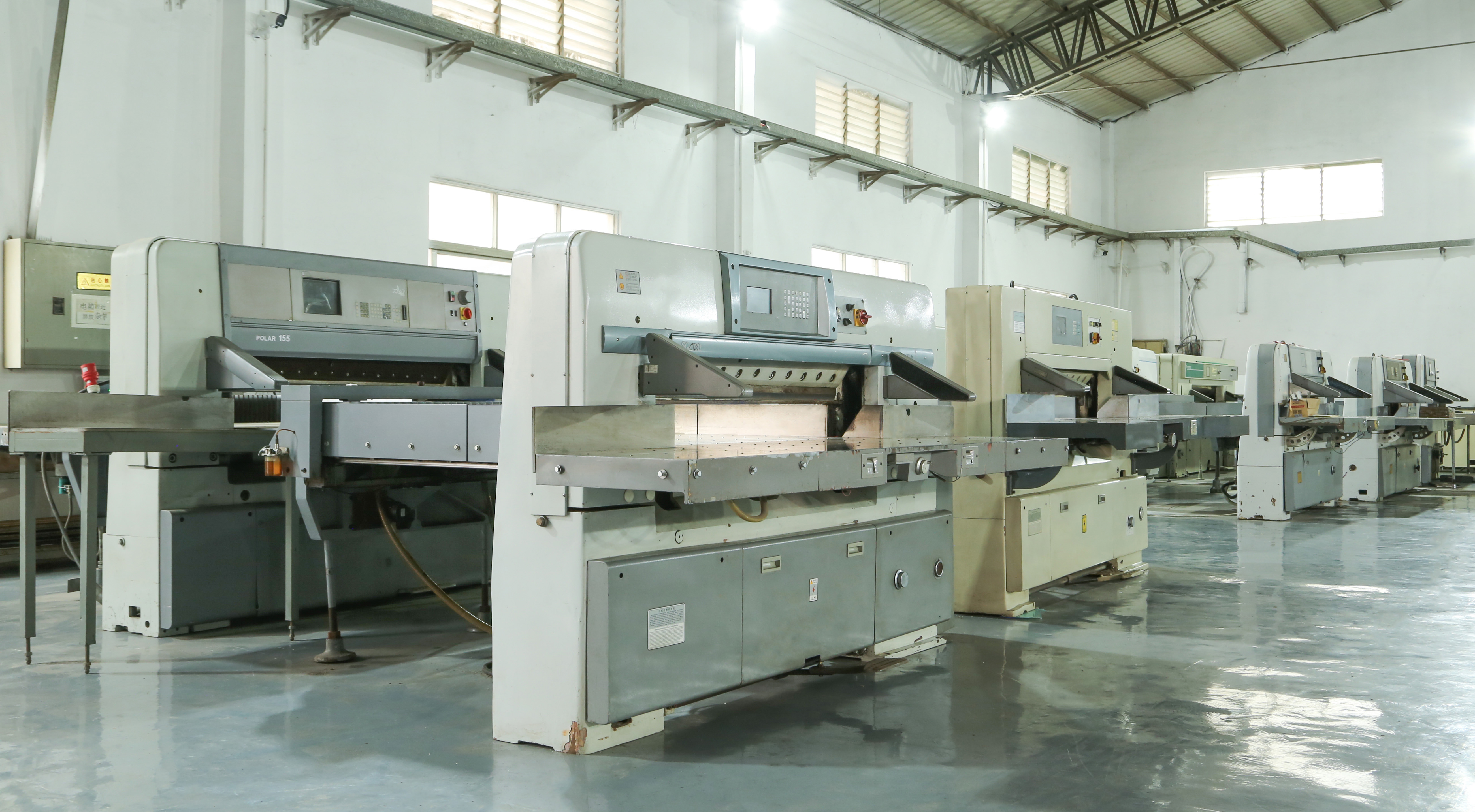Semi Automatic A3 A4 Electric Paper Cutting Machinery 1150mm Guillotine Book Cutter