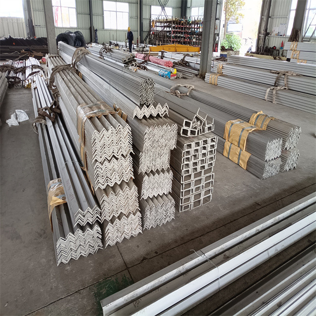 Equal Angle Iron Corrosion Resistant Stainless Steel Angle Bar 316L
