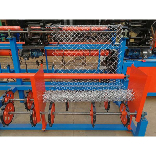 CE ISO Servo Motor 4000mm Chain Link Weaving Machine