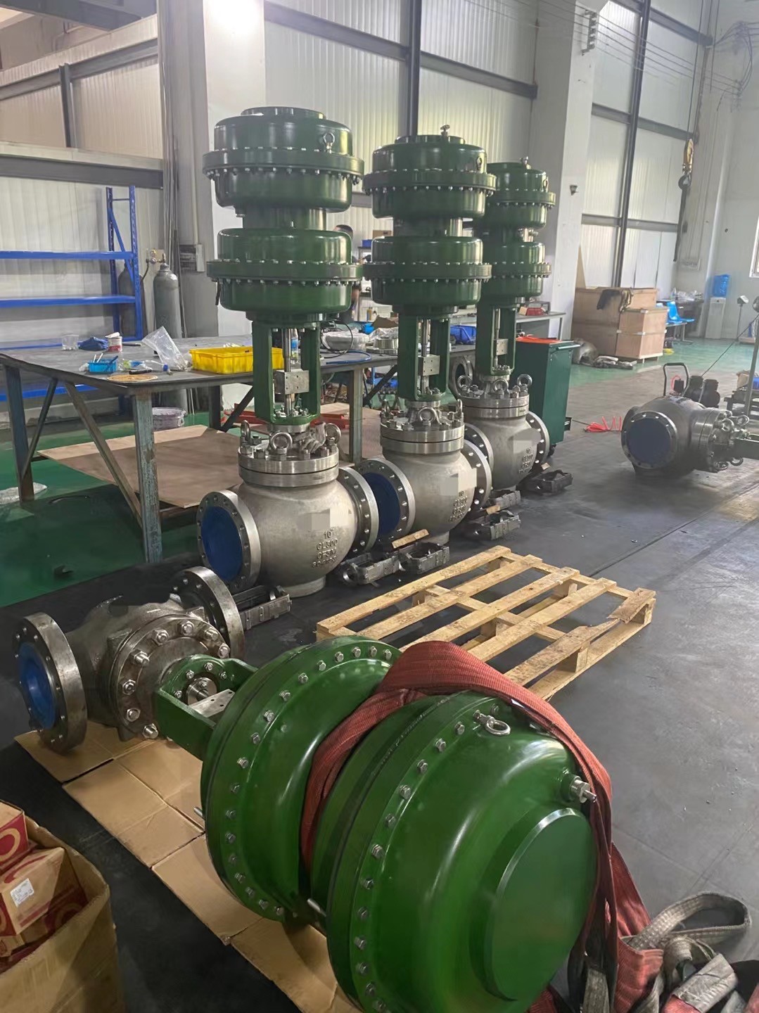 Globe Control Valve Pneumatic On/Off Globe Valve With Electric Pneumatic Actuator