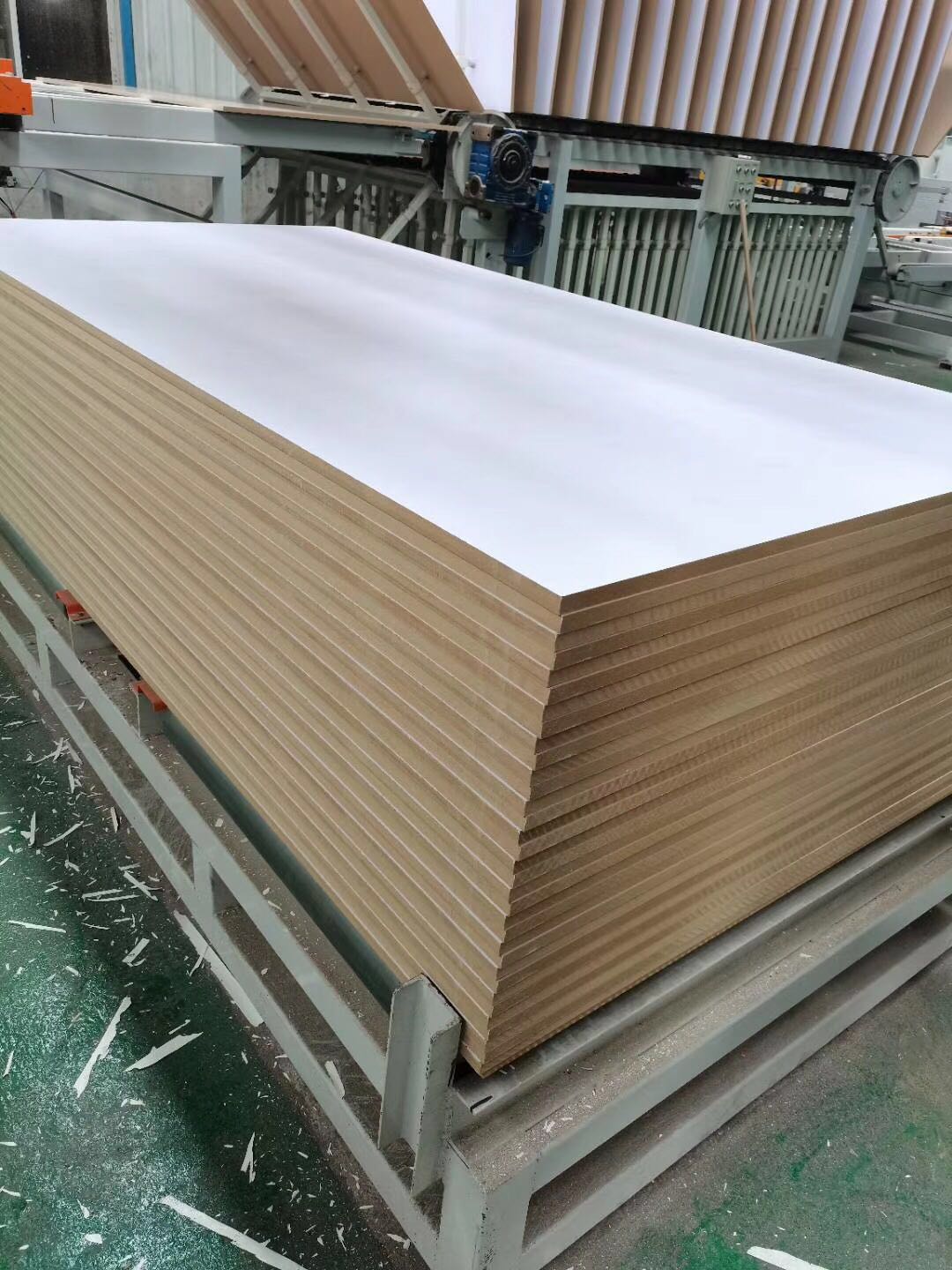 E1 Glue Poplar Core White Faced Plywood Sheets For Furniture
