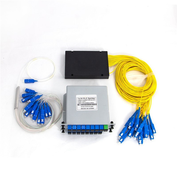 Sc/Upc Connector Fiber Optic PLC Splitter 1x8 Mini Steel Tube Type 0.9mm