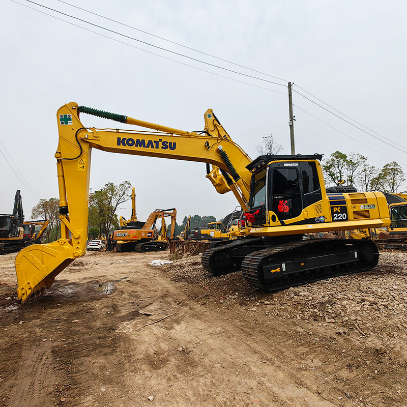 used Komatsu PC220-8 hydraulic Excavator 110kw Rated Power 1m³ Bucket Capacity Spot Good