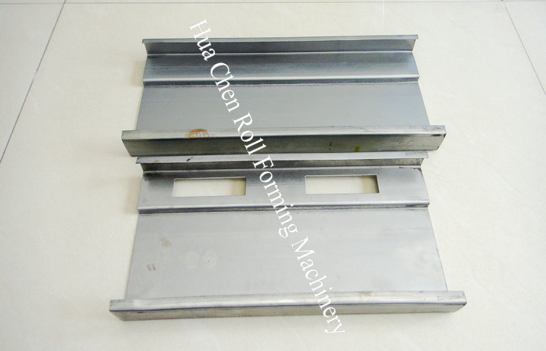 Heavy Duty Door Frame Roll Forming Machine , Door Guide Rail Roll Forming Line