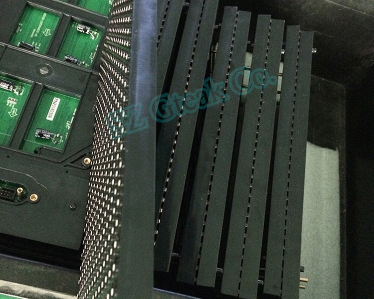 Waterproof anti collision smd rgb die casting front access  led panel p1.25 p1.5 p1.86  p1.9 p2.indoor gob  led display screen