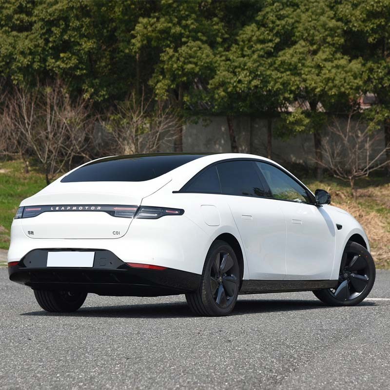 Large Space New Energy Vehicles Leapmotor C01 EV Car Pure Electric Sedan Car