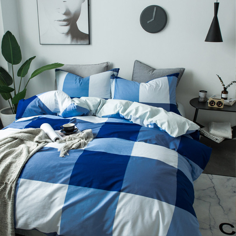 Customized Europe Style Luxury Duvet Designer Bedding Set for Comfortable Sleep