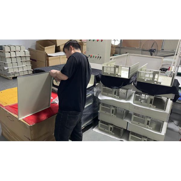 OEM Nitride Aluminum Profile Heat Sink Extrusion Cooler For Computer Hardware