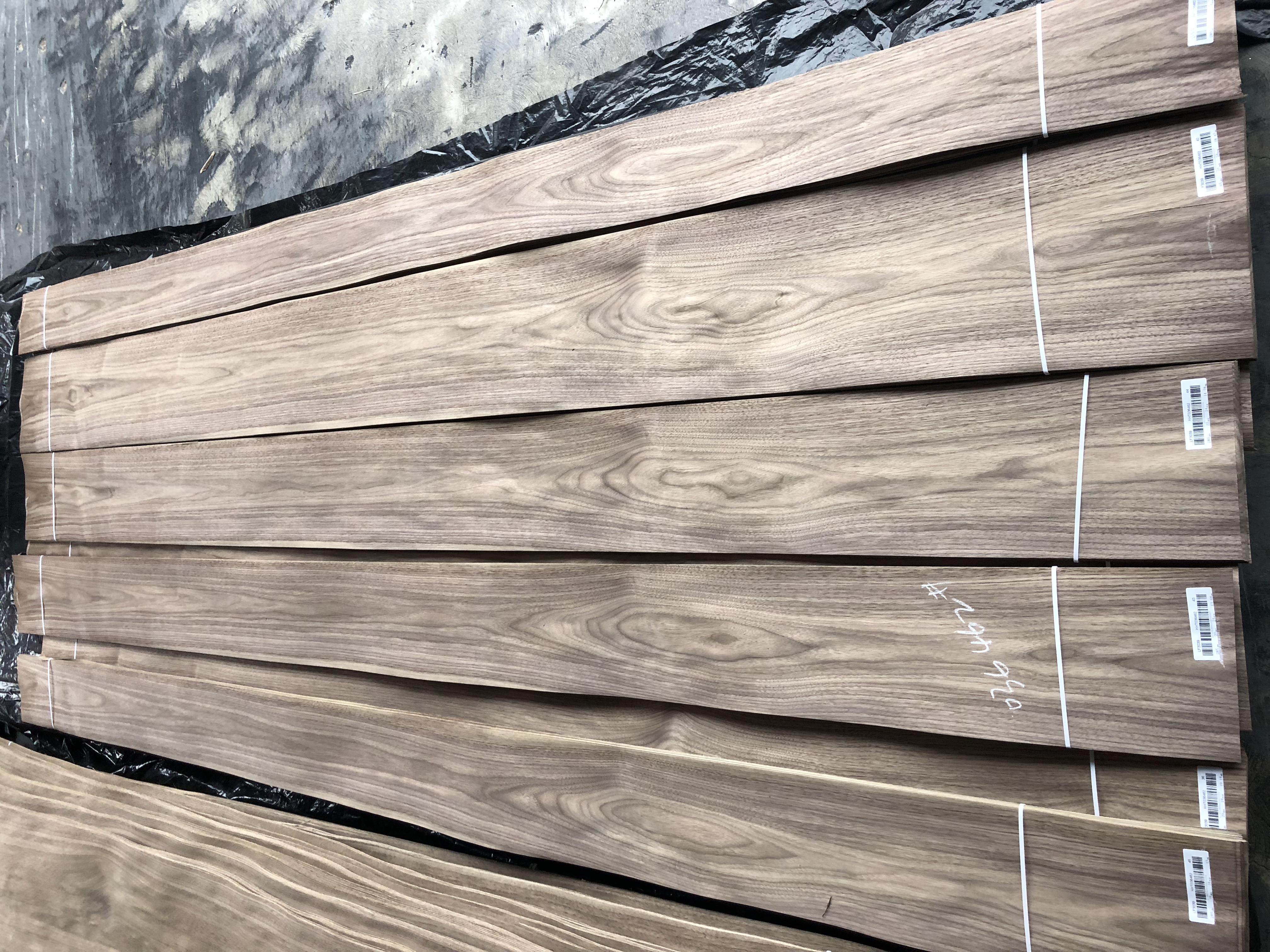Hot Sale Walnut Wood Veneer Walnut Veneer Sheets Mountain/Straight Grain AA Grade Veneer Wood Sheet
