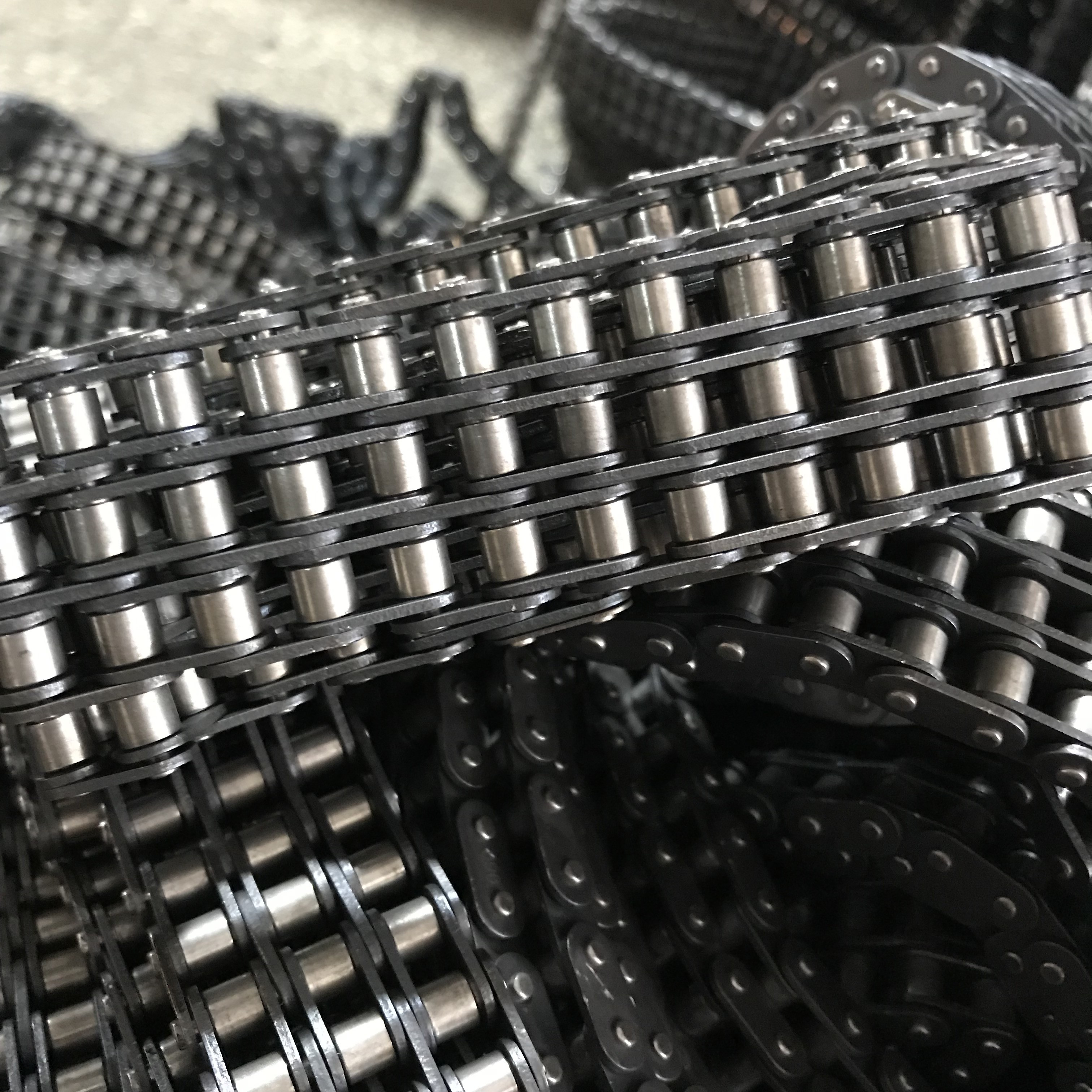 06B-3 Din Triplex Light Weight Steel Transmission Roller Chain Pitch 9.525mm