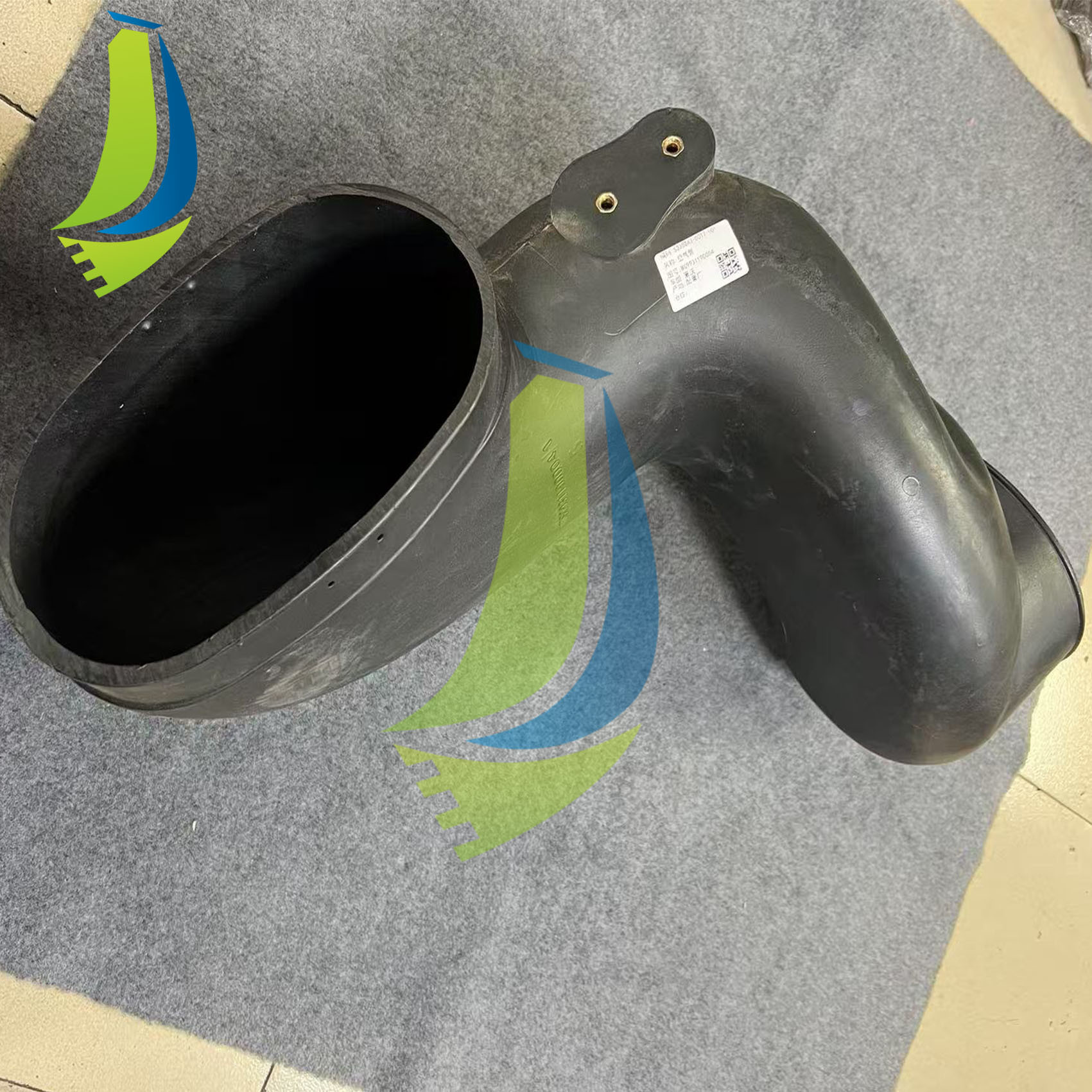 WG9931190004 Oil Bath Air Filter Out of the Air Pipe Engine Parts for A7