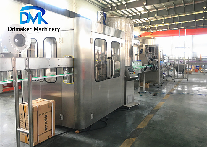 Fully Automatic Water Bottling Machine Compact Structure 6000 Bottles Per Hour