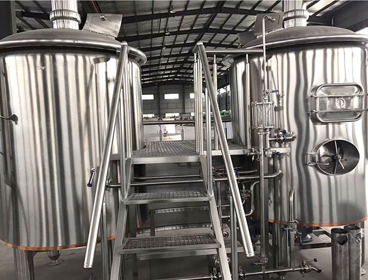 Alcohol Processing Types Brewery Tank with Sanitary Design and 304 Stainless Steel