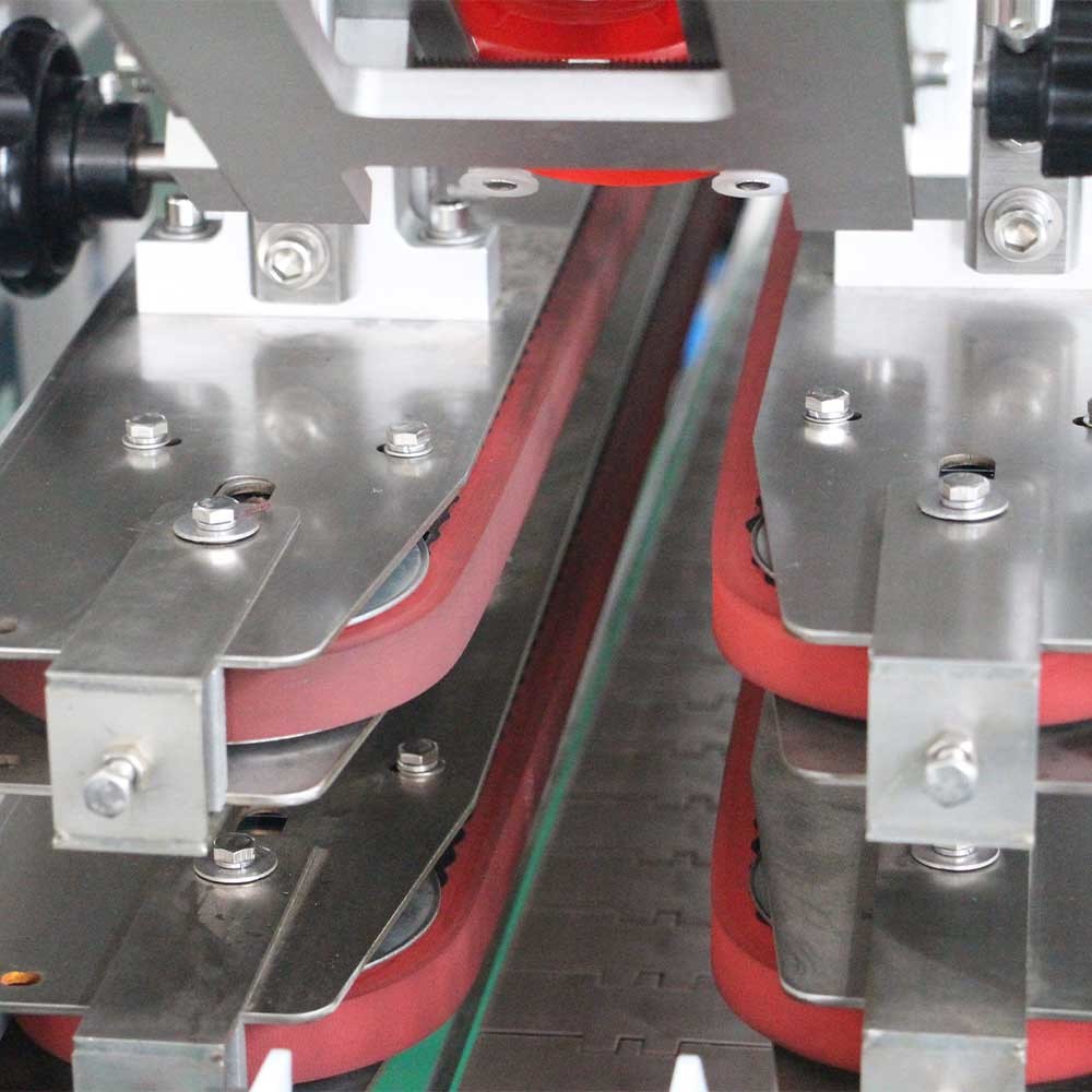 Automatic Plastic Cap Sealer Machine Bottle Capping Machine With PLC Control
