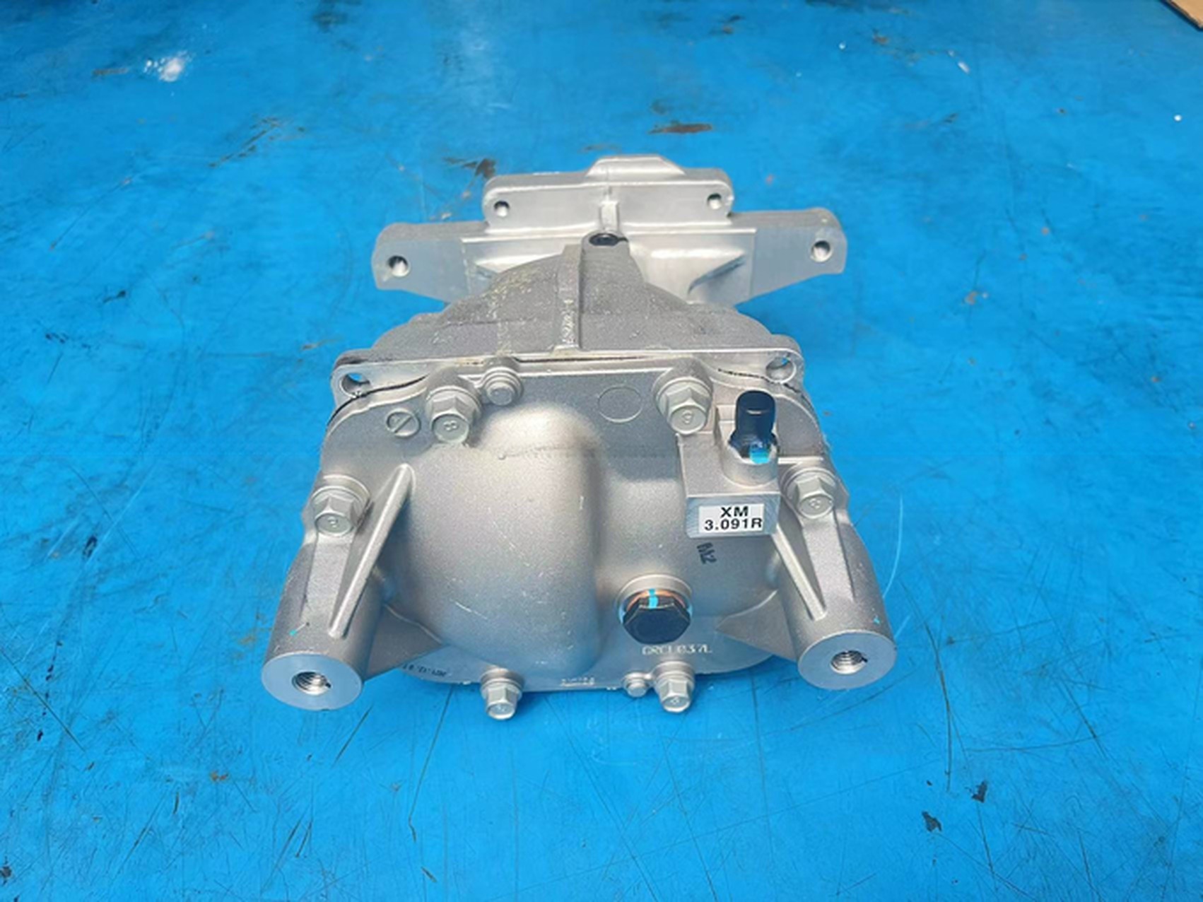 Kia Sorento XM Transmission Rear Differential Bracket Assembly 530003B300 G/R 3.091