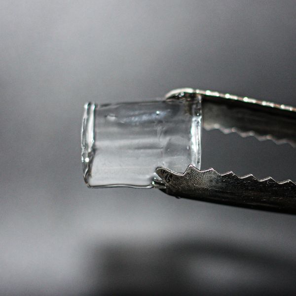 Big Maker Ice Spraying Square Commercial 25 Kgs Per Day Ice Maker Machine Small Ice Making Machine for Restaurant Hotel