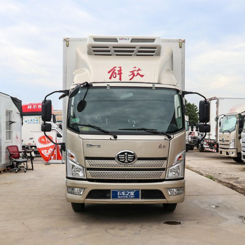 1-10T Capacity Professional Jiefang Refrigerated Truck For Fresh And Frozen Products