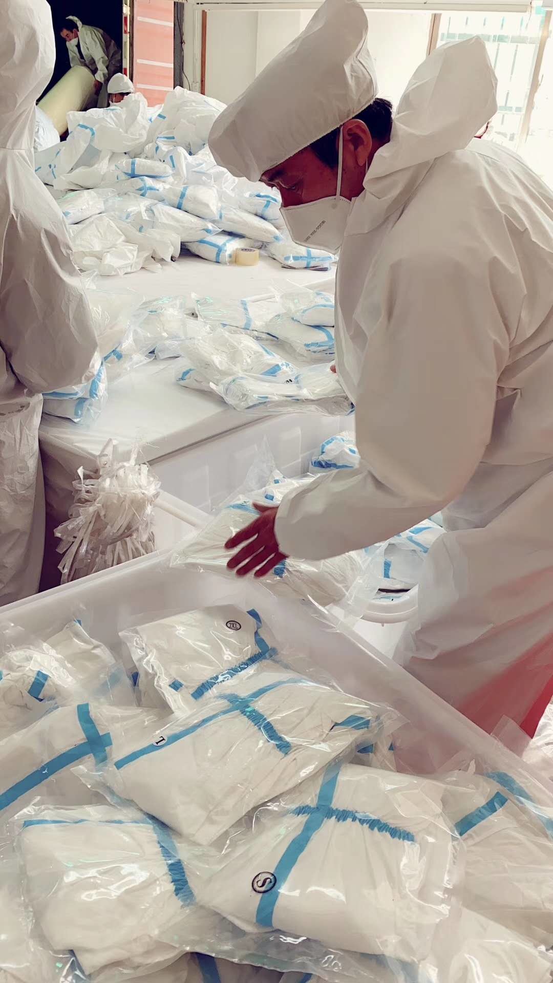 Surgical Waterproof Disposable Protective Coveralls