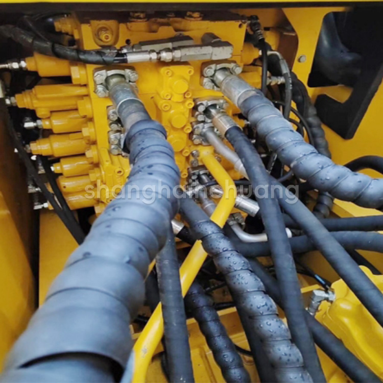 Second Hand Komatsu Excavator PC200 Global Limited Edition Imported from Japan
