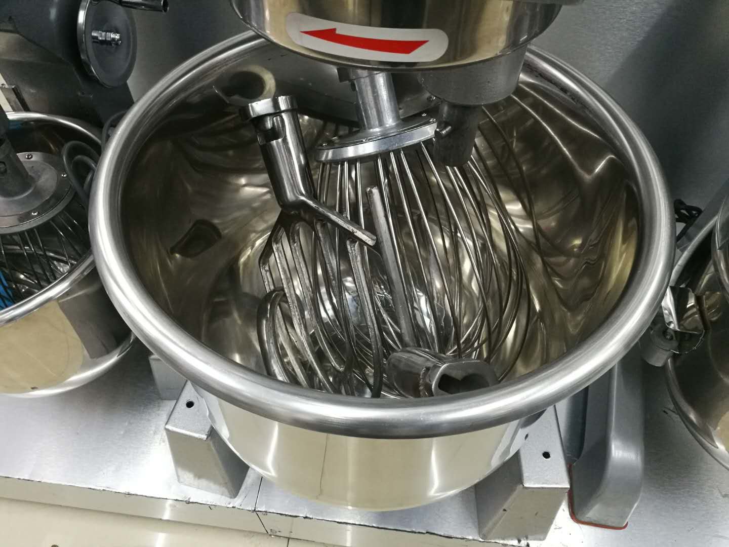 40L / 12KG Planetary Mixing Machine Dough Maker Egg Beater Food Processing Equipments