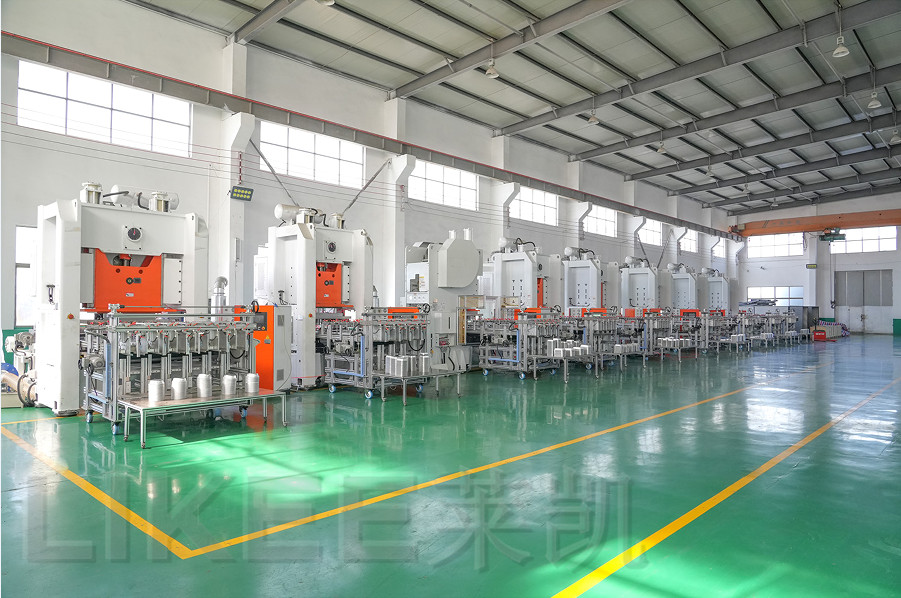 Efficient Silver Foil Container Making Machine Price With One Machine One Labor